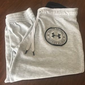 Under Armour cropped sweatpant